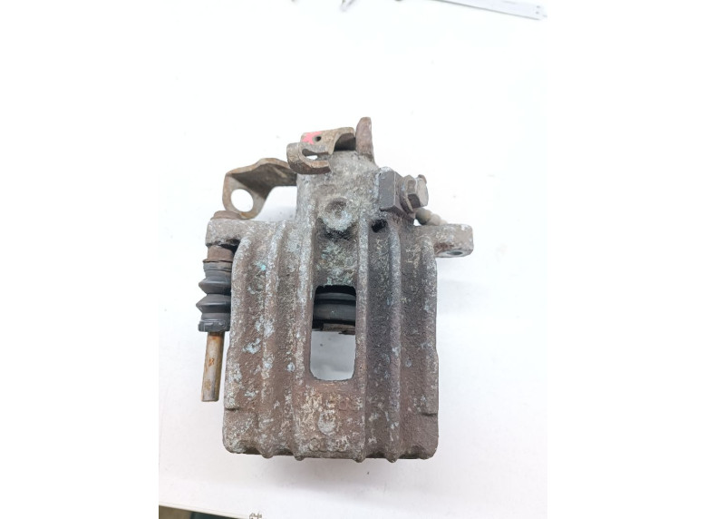 Суппорт задний правый к Volkswagen Golf, 1999г.