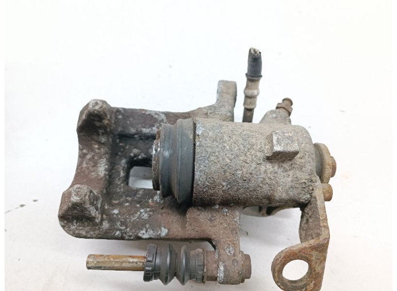 Суппорт задний правый к Volkswagen Golf, 1999г.