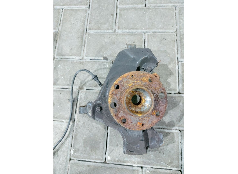 Ступица передняя правая к Opel Corsa, 2017г.