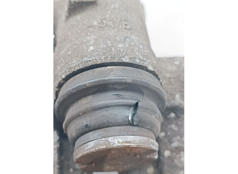 Суппорт задний левый к Volkswagen Golf, 2006г.