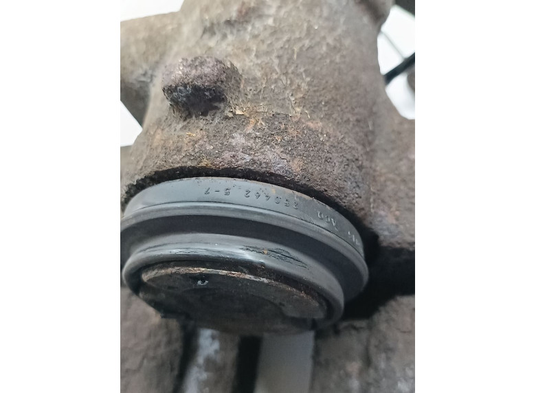 Суппорт задний правый к Citroen Jumpy, 2007г.