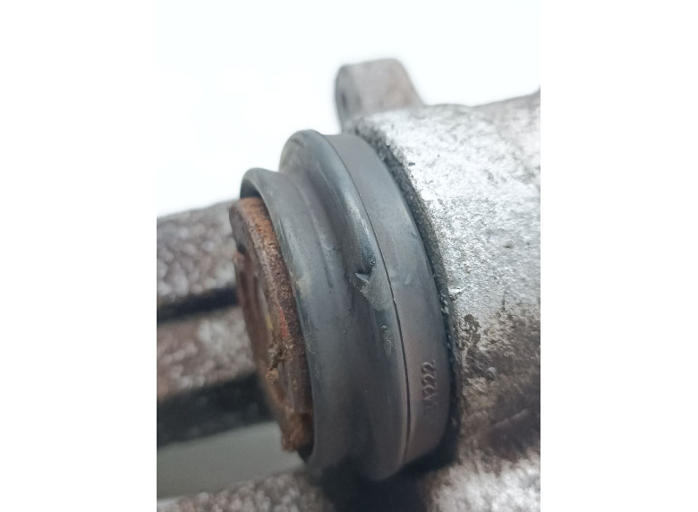 Суппорт задний левый к Volkswagen Golf, 2006г.