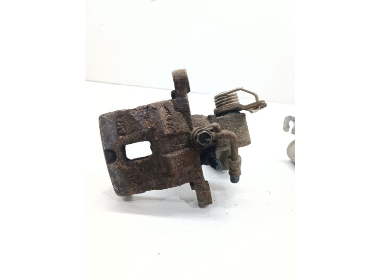 Суппорт задний правый к Kia Picanto, 2006г.