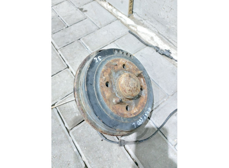 Ступица задняя левая к Fiat 500, 2009г.