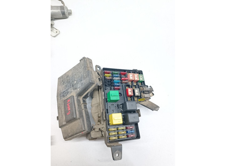 Блок предохранителей к Rover 600