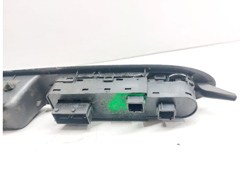 Блок управления стеклоподъемниками к Citroen C4, 2010г.