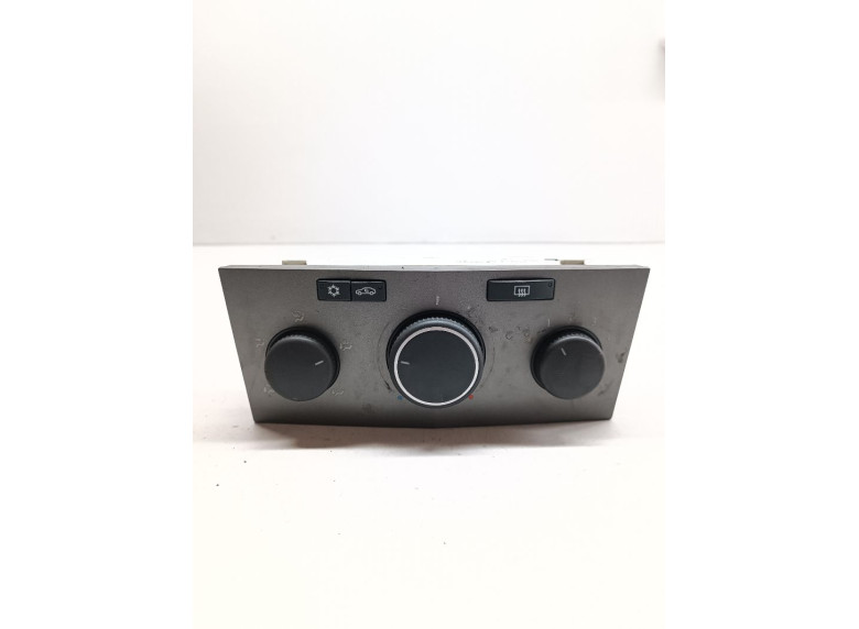 Блок управления печки/климат-контроля к Opel Astra, 2007г.