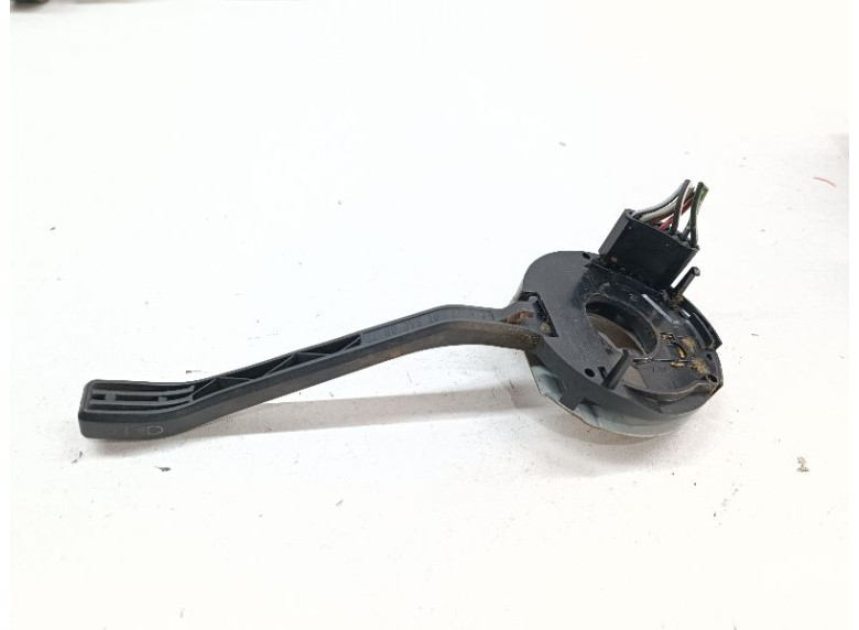 Переключатель поворотов к Volkswagen Jetta, 1987г.