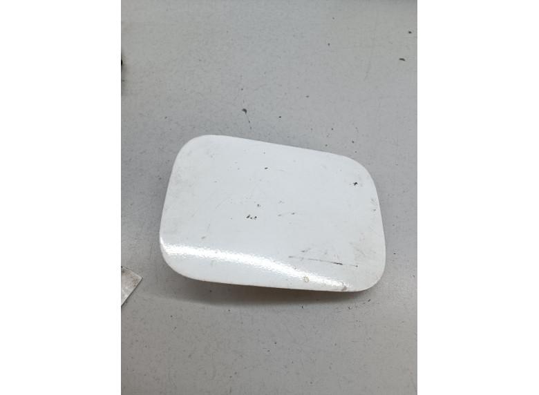 Лючок топливного бака к Volkswagen Passat, 1995г.