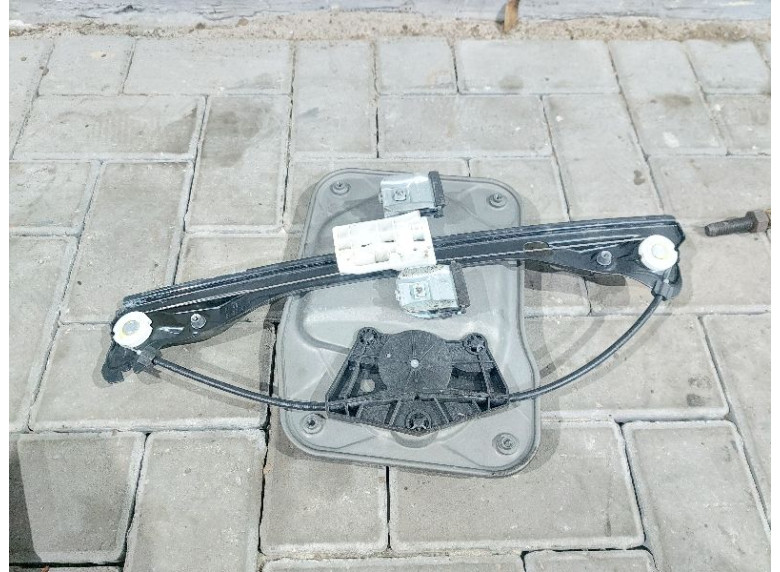 Стеклоподъемник электрический передний правый к Стеклоподъемник электрический передний правый к Skoda Roomster undefined г. Roomster