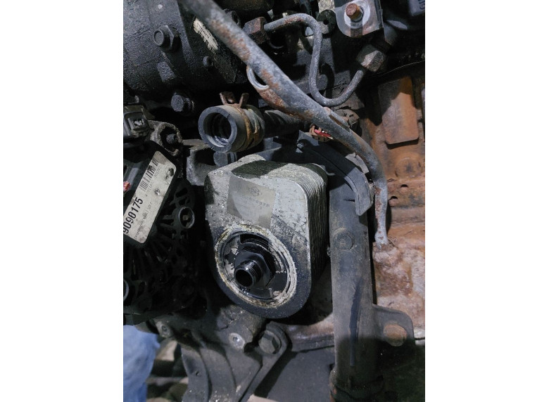Теплообменник масляного фильтра к Renault Clio, 2005г.