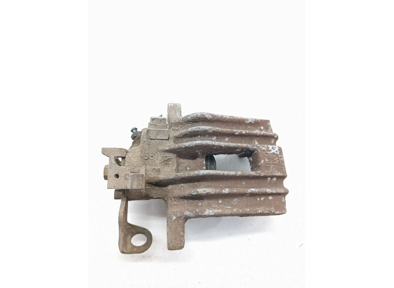 Суппорт задний правый к Volkswagen Golf, 2003г.