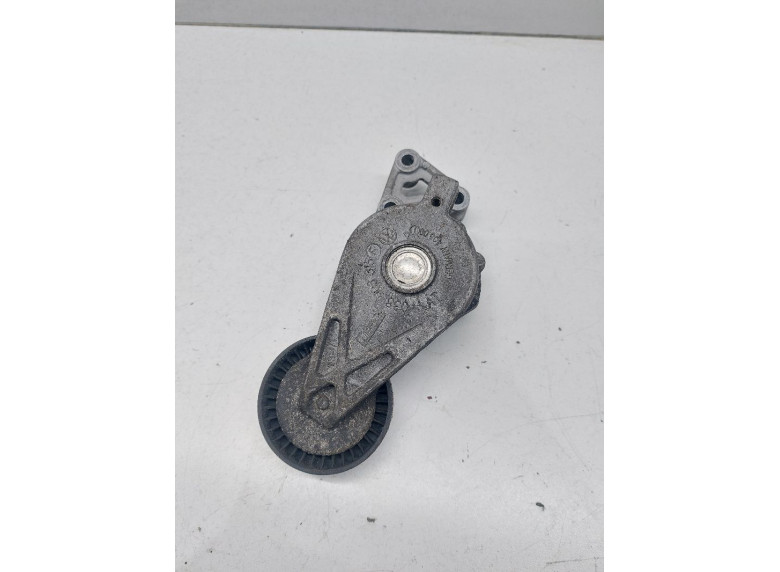 Натяжитель ремня генератора к Volkswagen Golf, 2001г.