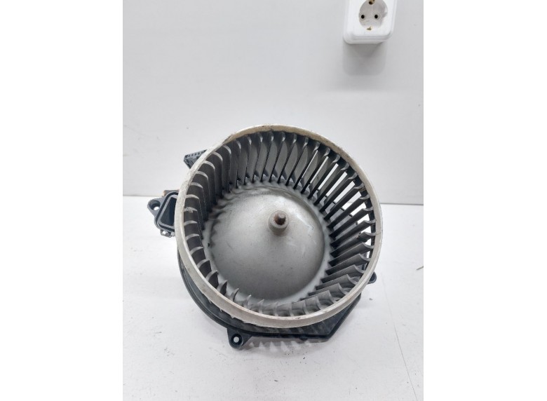 Моторчик печки к Моторчик печки к Peugeot Partner undefined г. Partner