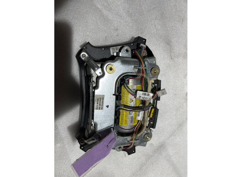 Подушка безопасности водителя к BMW 7 E38, 2001г.