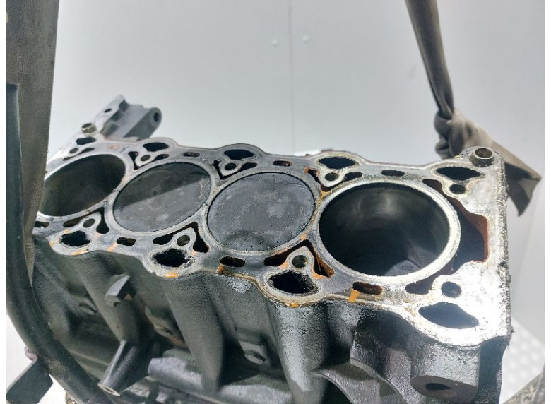 Блок цилиндров к Opel Corsa, 2004г.