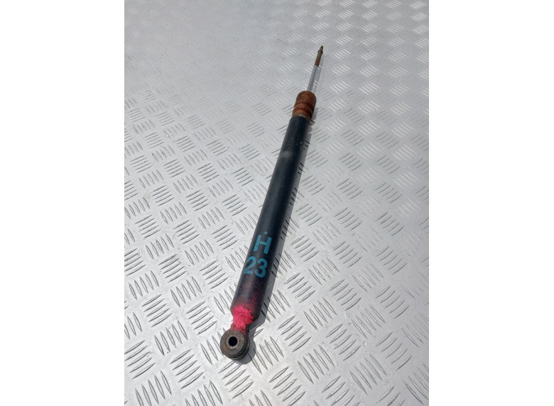 Амортизатор задний к Mercedes C W203, 2004г.