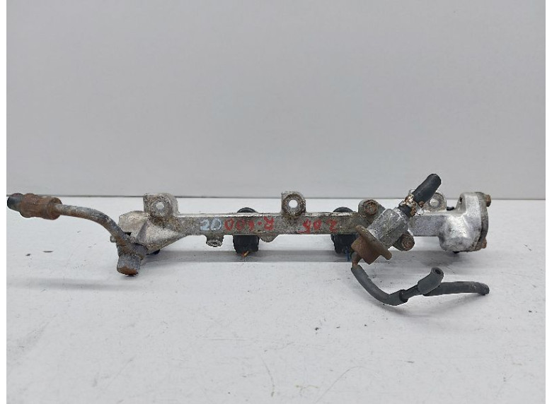 Топливная рампа к Rover 600, 1996г.