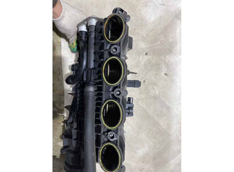 Коллектор впускной к BMW 3 F30/F31/GT F34, 2017г.