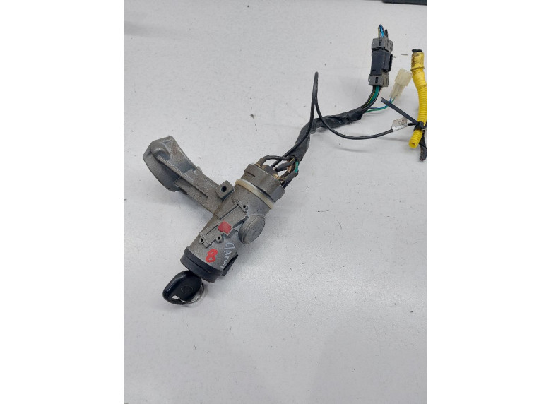 Замок зажигания к Kia Clarus