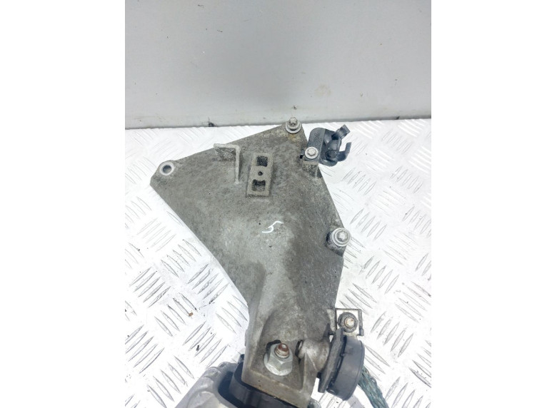 Подушка крепления двигателя к BMW 3 E90/E91/E92/E93, 2009г.