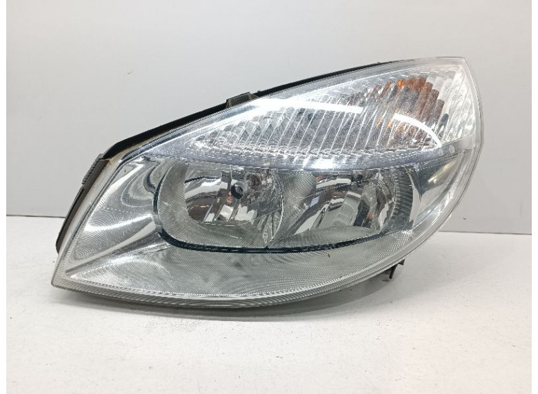 Фара левая к Renault Scenic, 2004г.