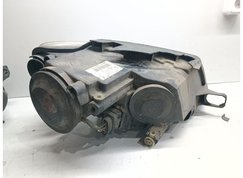 Фара левая к Volkswagen Passat, 2007г.