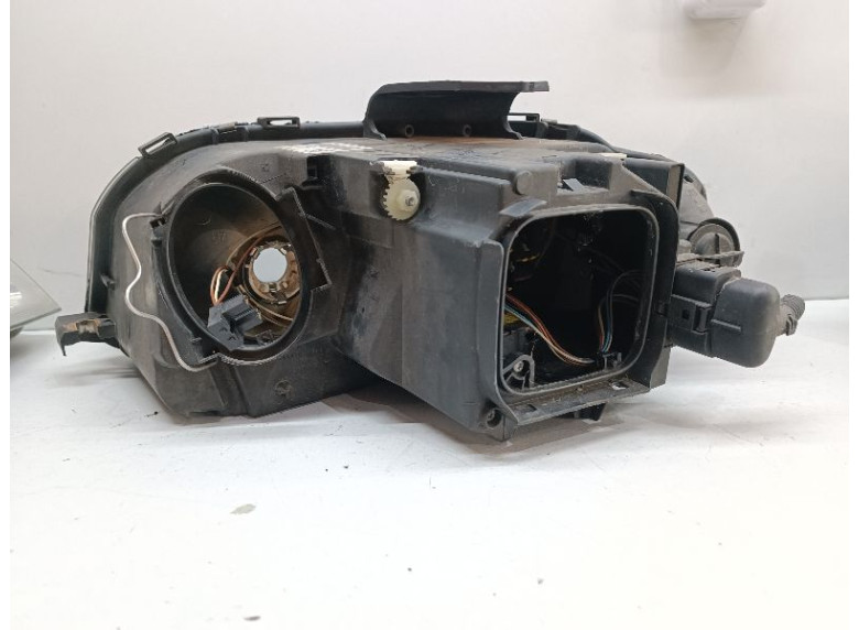 Фара правая к Audi A3, 2004г.