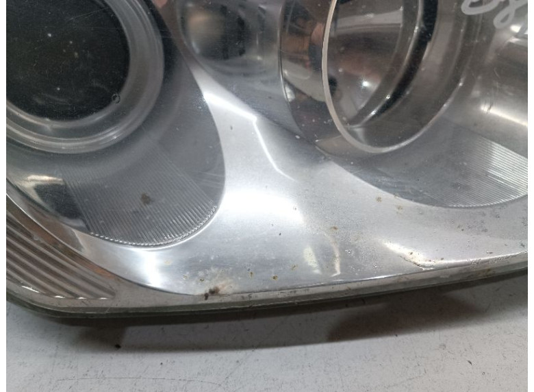 Фара правая к Kia Carens, 2008г.