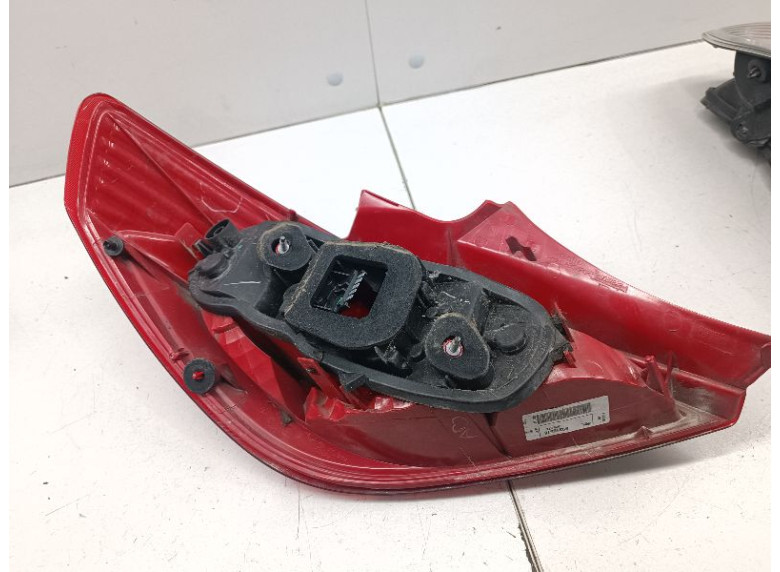 Фонарь задний правый к Opel Corsa, 2008г.