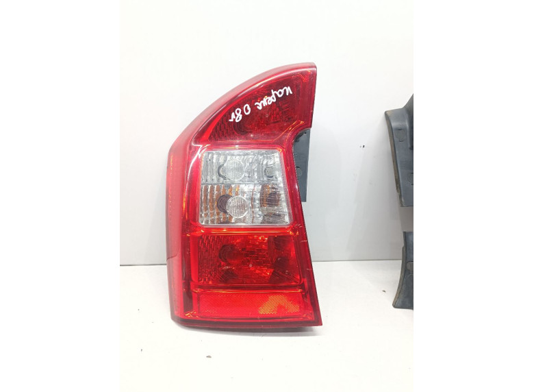 Фонарь задний левый к Kia Carens, 2008г.
