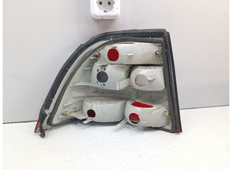 Фонарь задний правый к Opel Vectra, 2000г.