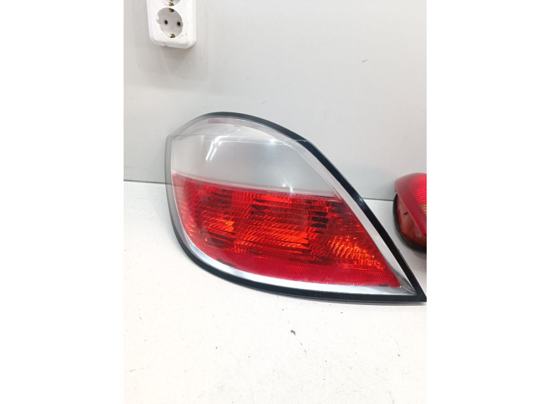 Фонарь задний левый к Opel Astra, 2006г.