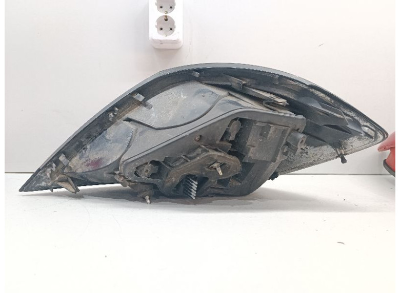 Фонарь задний левый к Opel Astra, 2006г.