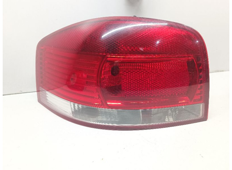Фонарь задний левый к Audi A3, 2003г.