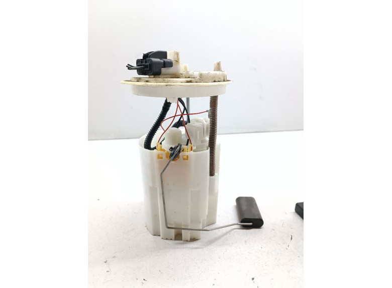 Насос топливный к Opel Corsa, 2014г.