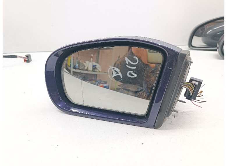 Зеркало наружное левое к Mercedes C W203, 2002г.