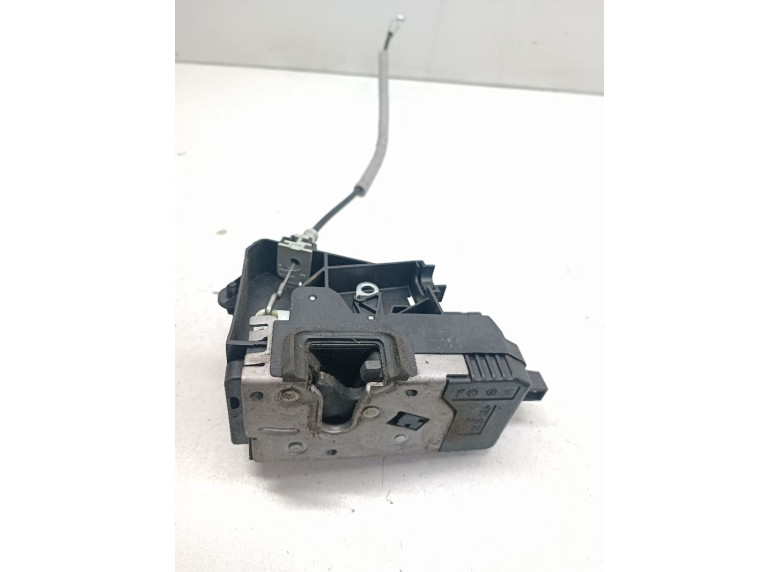 Замок двери передней правой к Opel Vectra, 2004г.