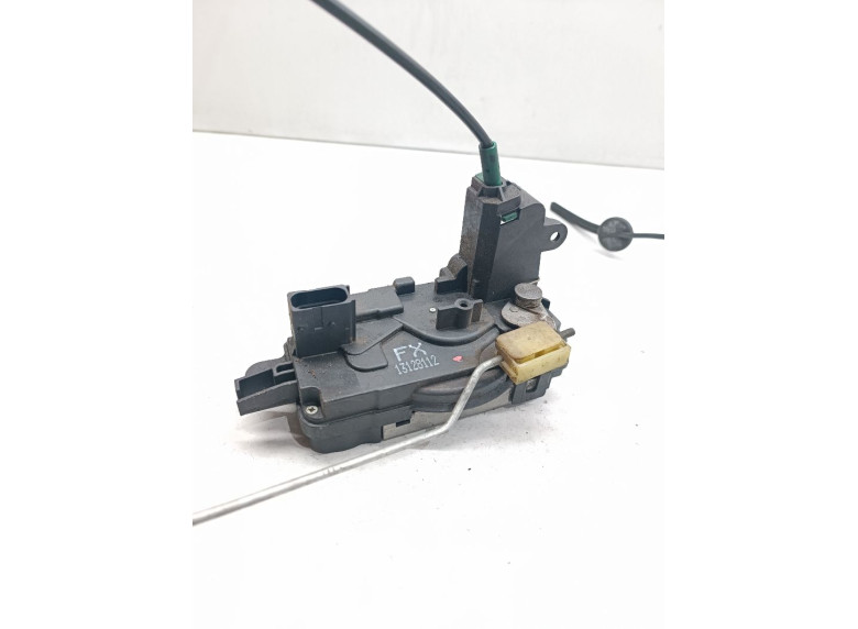 Замок двери передней правой к Opel Astra, 2007г.