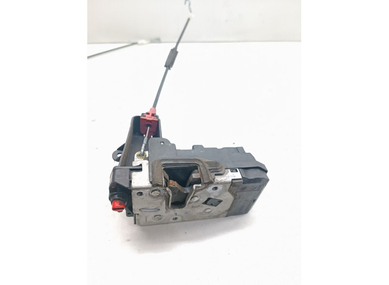 Замок двери передней правой к Opel Astra, 2007г.