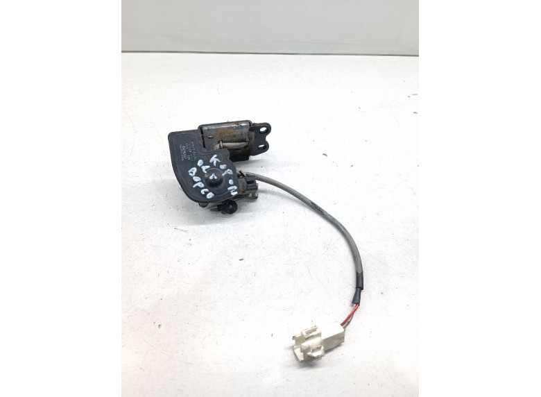 Замок багажника к Toyota Corolla Verso, 2002г.