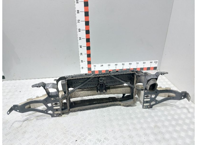 Передняя панель крепления облицовки (телевизор) к BMW 5 E60/E61, 2007г.