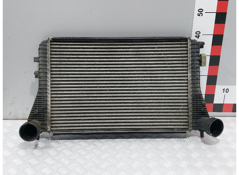Интеркулер к Volkswagen Passat, 2007г.