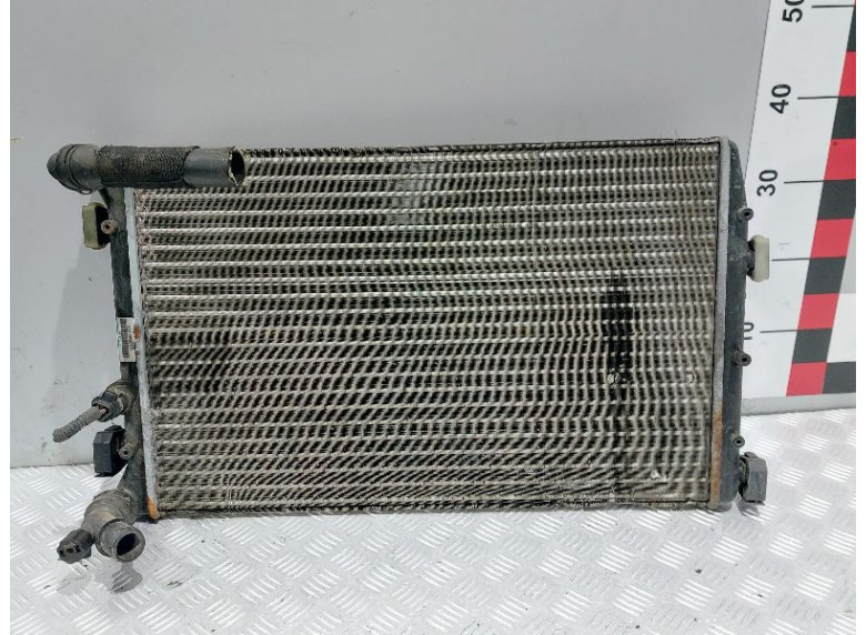 Радиатор (основной) к Volkswagen Polo, 2008г.
