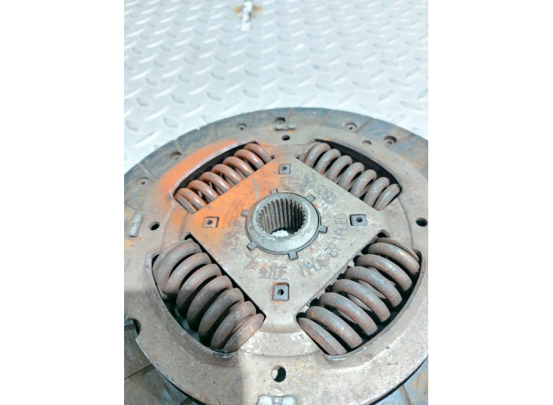 Комплект сцепления к Volkswagen Passat, 2006г.