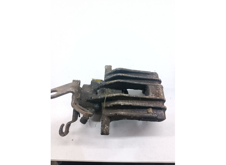 Суппорт задний правый к Volkswagen Golf, 2005г.