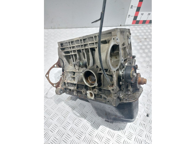 Блок цилиндров к Volkswagen Polo, 1998г.