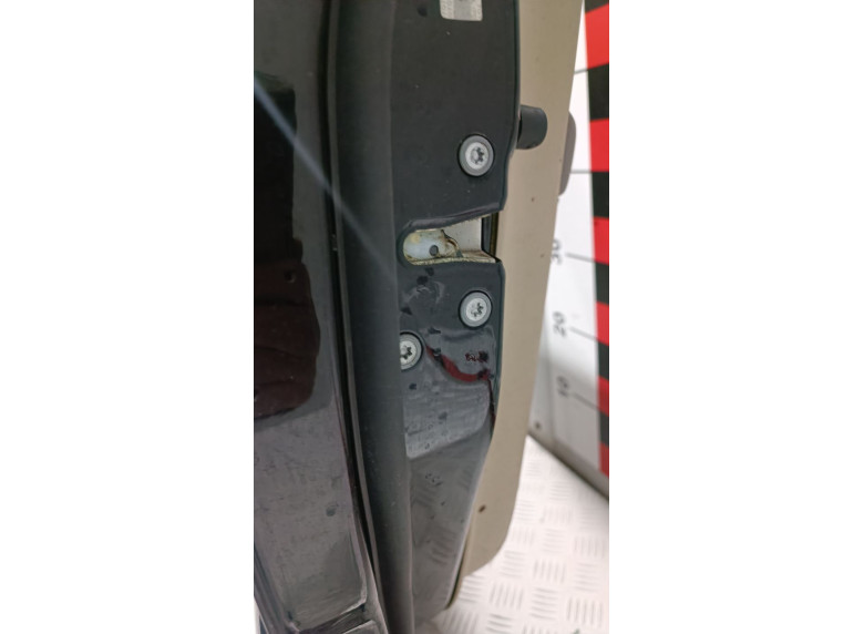 Замок двери передней левой к Lexus RX