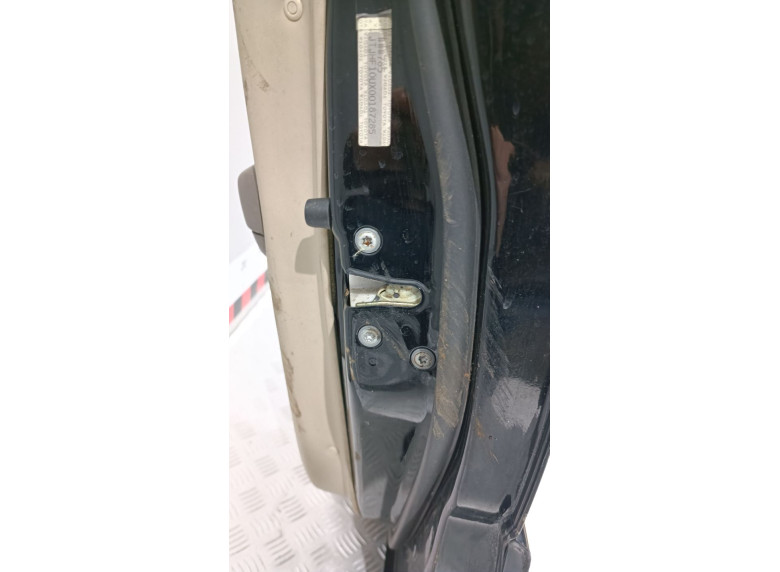 Замок двери передней правой к Lexus RX, 2001г.