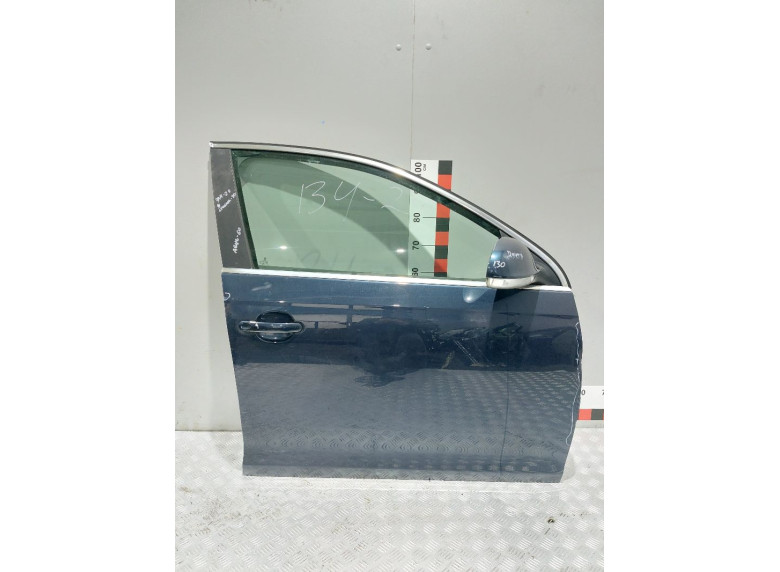 Ручка наружная передняя правая к Volkswagen Jetta, 2008г.